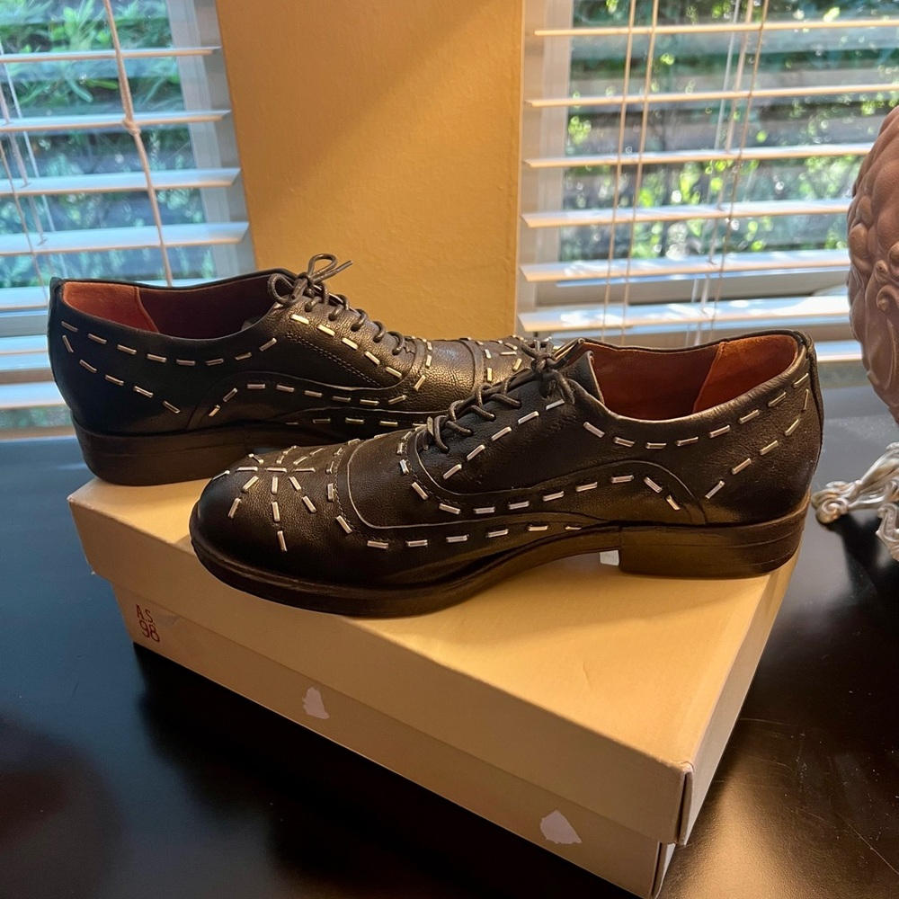 AS98 Black + Silver Laceup Brogues - Picture 3 of 7